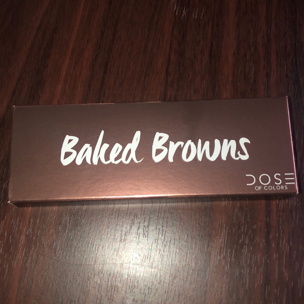 Dose Of Colors
Baked Browns Eyeshadow Palette